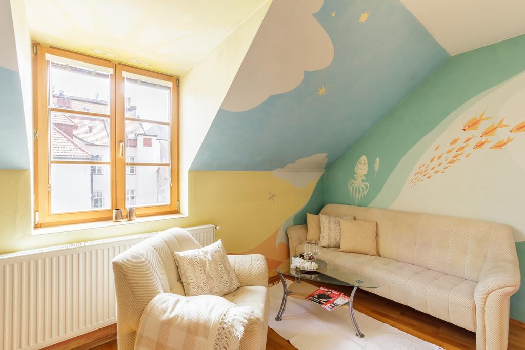 Old Town Charles Apartments Ceske Budejovice Ngoại thất bức ảnh