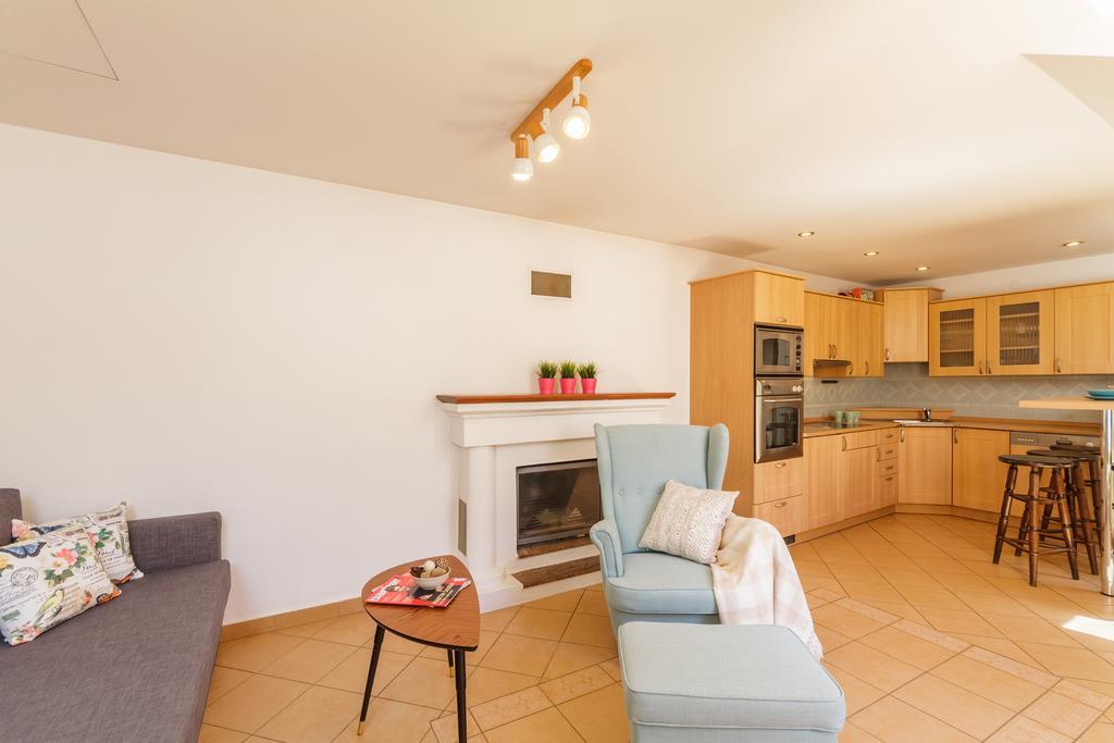 Old Town Charles Apartments Ceske Budejovice Ngoại thất bức ảnh